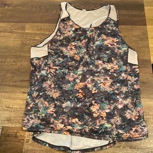 Lululemon tank
